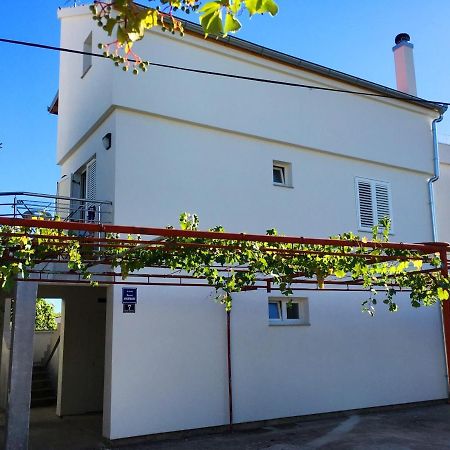 פירובאץ Apartments Nada מראה חיצוני תמונה