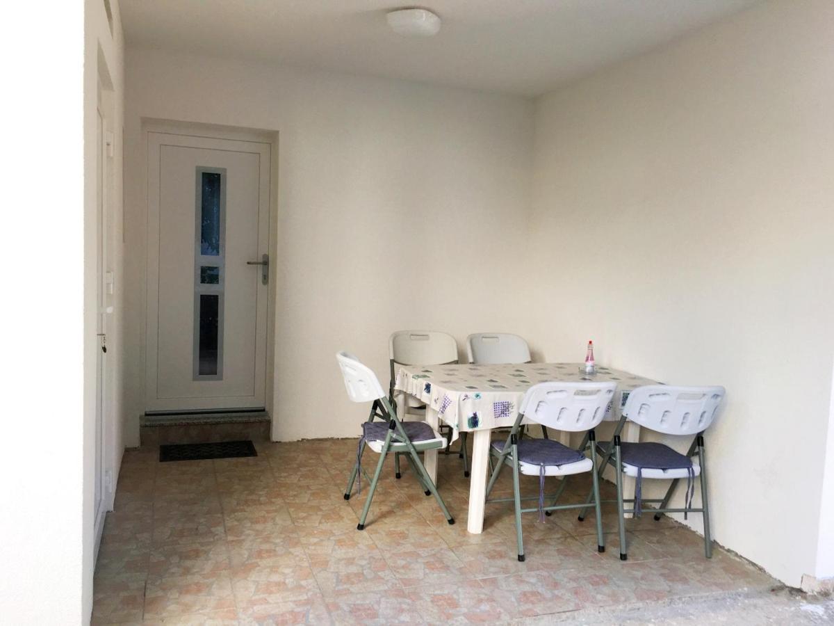 פירובאץ Apartments Nada מראה חיצוני תמונה