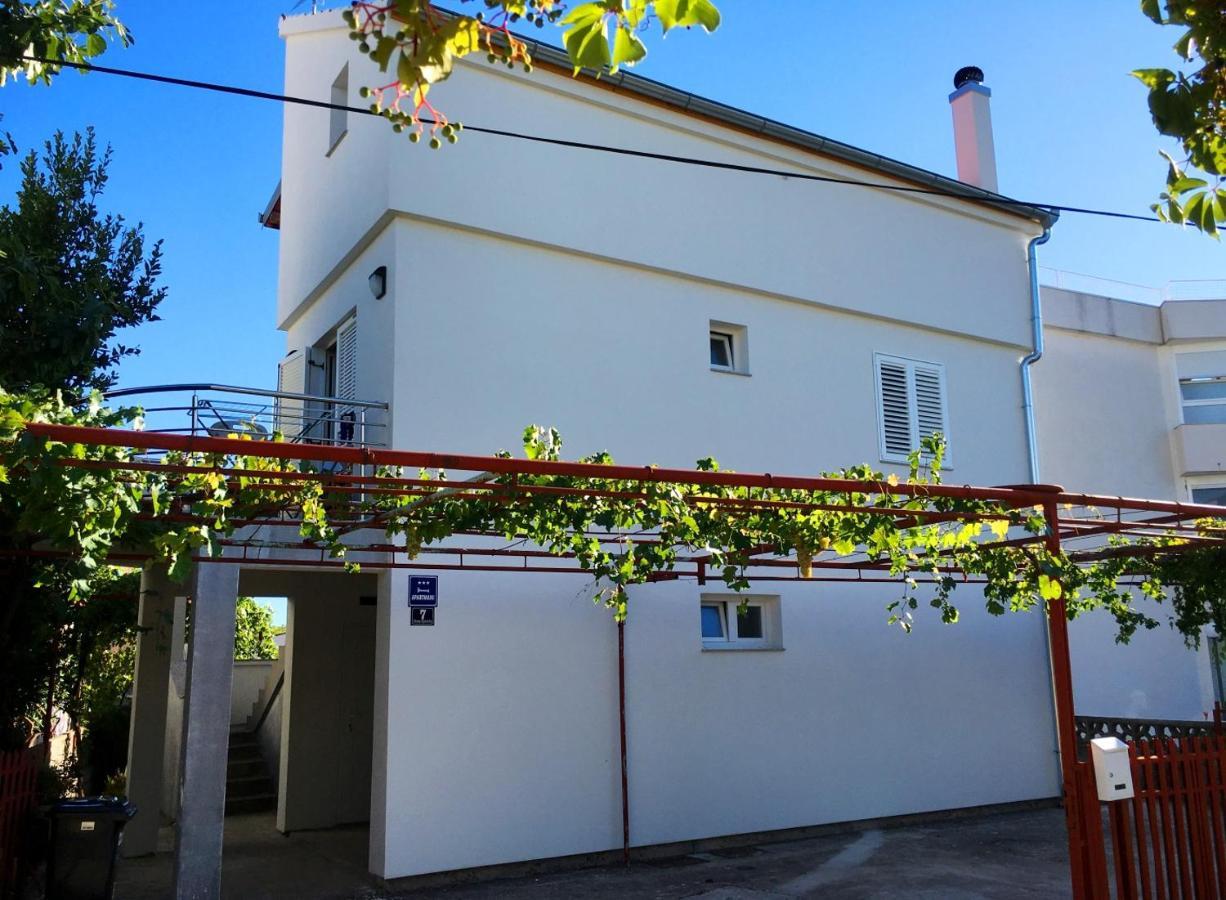 פירובאץ Apartments Nada מראה חיצוני תמונה