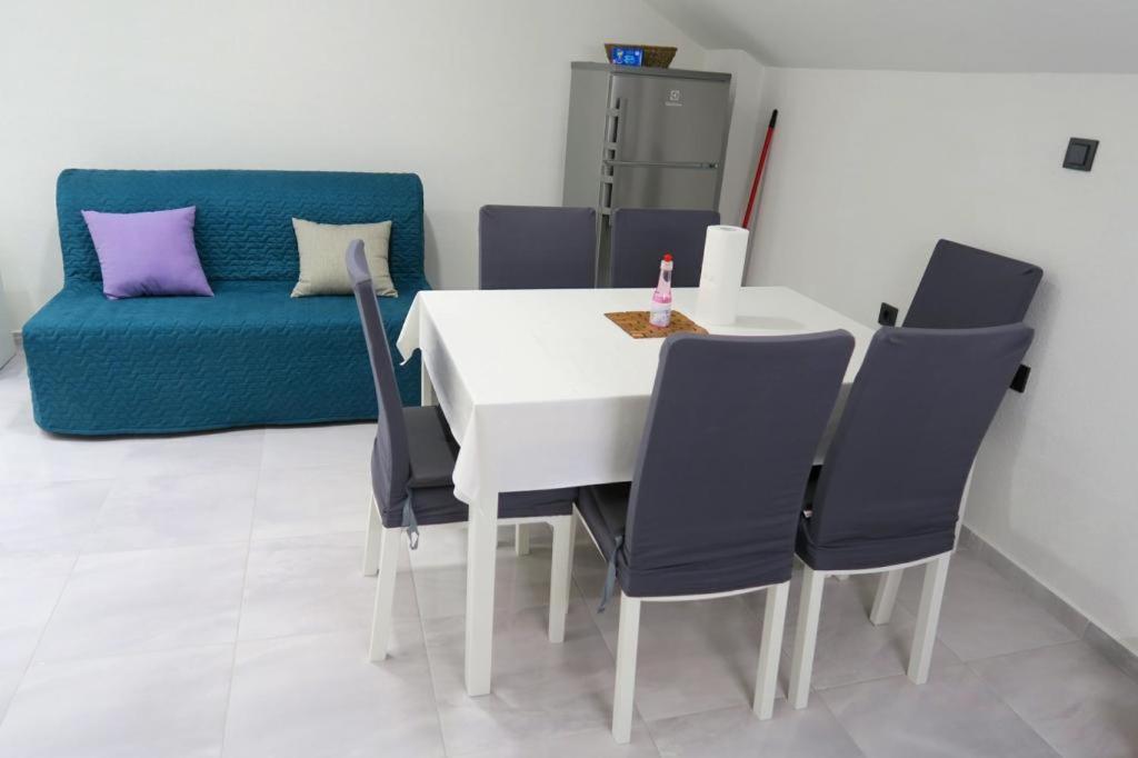 פירובאץ Apartments Nada מראה חיצוני תמונה