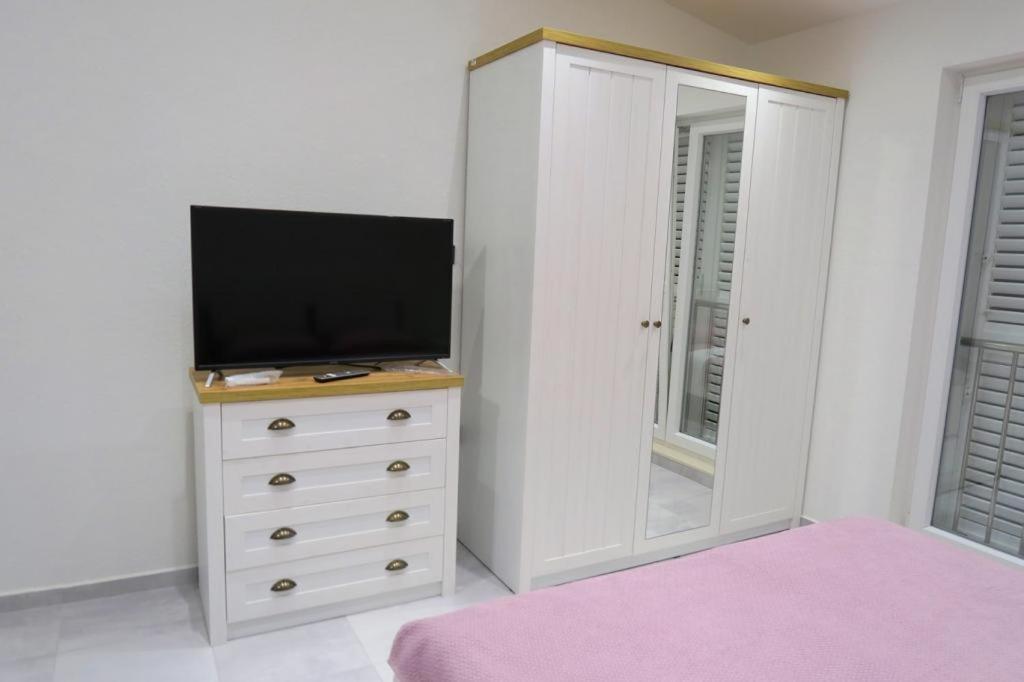 פירובאץ Apartments Nada מראה חיצוני תמונה