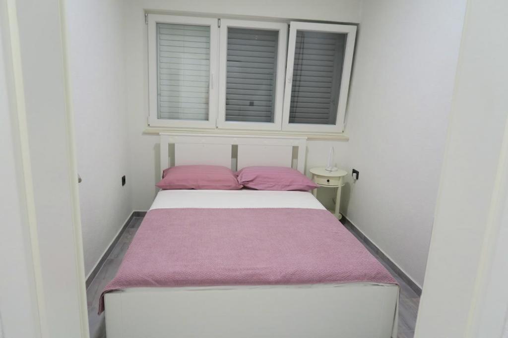 פירובאץ Apartments Nada מראה חיצוני תמונה